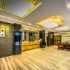 Отель Jiudu Shangpin Business Hotel, фото 1