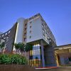 Отель Courtyard by Marriott Raipur, фото 1