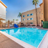 Отель Comfort Inn & Suites Moreno Valley near March Air Reserve Base, фото 14