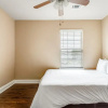 Отель Lasalle 2C · Comfortable 4BR Apt. Perfect for Groups/families, фото 4