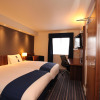 Отель Holiday Inn Express London Gatwick - Crawley, an IHG Hotel, фото 14