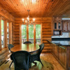 Отель Lumberjack Lodge 5 Bedroom Home by RedAwning, фото 12