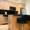 Отель The Bay Suites Scotia Bank Arena, фото 22