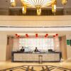 Отель Niuwang Minzu Hotel (Chucheng Tianjie Life Square Railway Station), фото 2