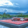 Отель Lugu Lake Honeymoon Solu Boutique Holiday Hotel, фото 2