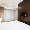 Отель Tidy And Spacious 2Br At Grand Sungkono Lagoon Apartment, фото 5