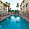 Отель Comfort Suites Phoenix Airport, фото 15