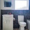 Отель Ideal Home away in Smithalls, Bolton, фото 2