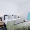 Отель Stylish 2 Bedroom House, Entire Home, Free Parking, Wifi & Netflix в Ливерпуле