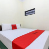 Отель Reddoorz near Rumah Sakit Condong Catur, фото 4