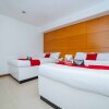 Отель RedDoorz near Bambang Station, фото 2
