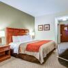 Отель Comfort Inn Columbus Near Fort Moore, фото 4