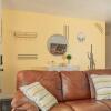Отель New! JT SUNSHINE HOUSE Cozy, Artsy & Comfy, Dog Friendly, 3BD, фото 2