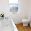 Отель The Kings Gathering - Very Central Chester - Sleeps 9 - Chester Races Nights Out Sightseeing City, фото 22