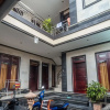 Отель ZenRooms Seminyak Gang Rahayu, фото 1