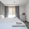 Отель Luxury Waterfront Apartment with Beach Access, фото 16