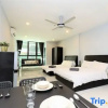 Отель B-6-12 Comfy & Simple Apartment at Atria SOFO Suites, фото 7