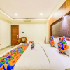 Отель OYO 17102 Hotel Azure Park, фото 14