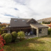 Отель Lake Wanaka Villas at Hertiage Village Country Res, фото 1
