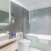 Отель Marina View Luxury 2BR Apartment - SBL, фото 8