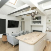 Отель The Broadway Beach Homes Airbnb With Hot tub, фото 10
