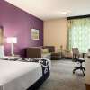Отель La Quinta Inn & Suites by Wyndham Burlington, фото 16