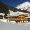 Отель Großglockner Goldried Chalet в Кальс-ам-Гросглокнере