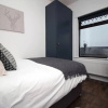 Отель Stylish Home in Port Tennant - 4BR Free Parking!, фото 5