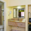 Отель Econo Lodge Weldon - Roanoke Rapids, фото 15