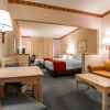 Отель Comfort Suites Peoria Sports Complex, фото 4