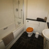 Отель Central Apartment by Cardiff Holiday Homes, фото 15