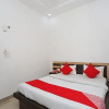 Отель OYO 13125 Hotel Gwal Palace, фото 6