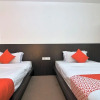 Отель OYO 43960 Laksamana Executive & Boutique Hotel, фото 16