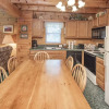Отель Gerralds Chalet by Heritage Cabin Rentals, фото 9