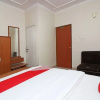 Отель OYO 29941 Hotel Hukum Palace, фото 24