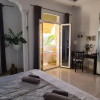 Отель Francisco's Holiday Home, фото 2