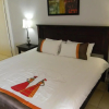 Отель My Den Beach Front Bed & Breakfast & Self Catering, фото 8