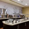 Отель Staybridge Suites Atlanta Airport, an IHG Hotel, фото 13