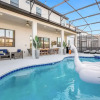 Отель Home Next to Seaworld w Pool and Hot Tub, фото 17