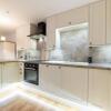 Отель Burlington Place, Shrewsbury. 2 bedroom, private parking, 5 minutes from town, фото 3