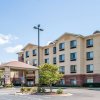 Отель Comfort Inn & Suites Montgomery Eastchase в Маунт-Мегс