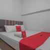 Отель RedDoorz near RS Harapan Bersama, фото 3