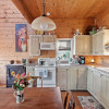 Отель Mighty Oak Log Cabin 2 Bedroom Cabin by RedAwning, фото 7