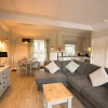 Отель Tissington Cottage- Darwin Lake Holiday Village, фото 4