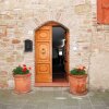 Отель Charming Borgo Medievale Apartment, фото 1