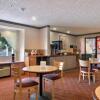 Отель Americas Best Value Inn East Syracuse, фото 7