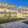 Отель Oliva Suites Nikiti, фото 1