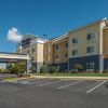Отель Fairfield Inn & Suites by Marriott Greenwood, фото 1