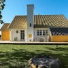 Отель 8 Person Holiday Home in Frorup, фото 1