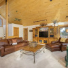 Отель Mountain Peak 4 Bedroom Home by RedAwning, фото 31